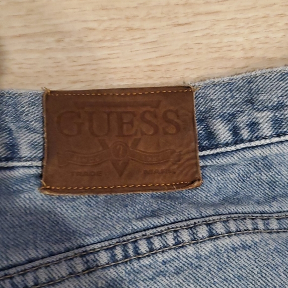 GUESS JEANS 👖❤️ - Picture 8 of 13